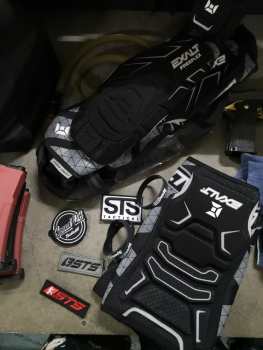 Knieschoner und Patches